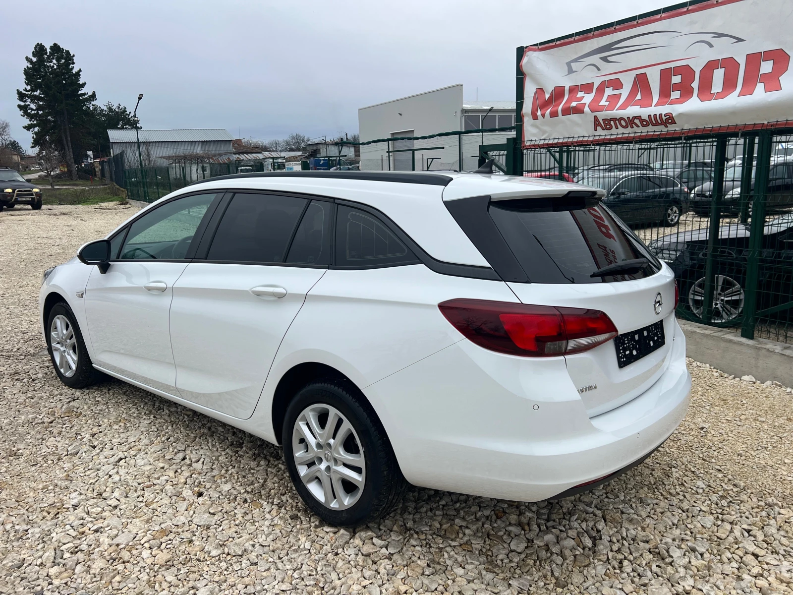 Opel Astra 1.6CDTi/136p.s-Avtomatik/Euro 6 | Mobile.bg � ����������� 4
