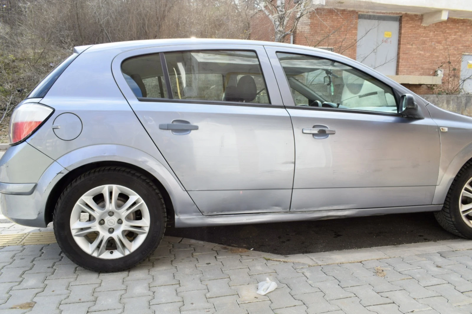 Opel Astra H 1.6i , снимка 7 - Автомобили и джипове - 53394649