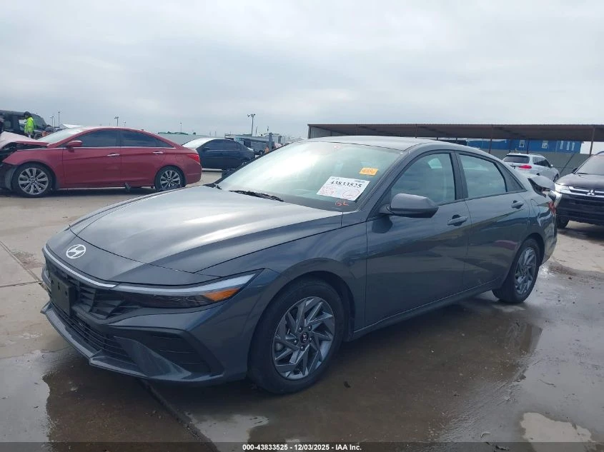 Hyundai Elantra 2l Sel - изображение 2