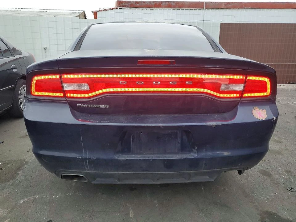 Dodge Charger 3.6L 6 Rear-wheel drive, снимка 6 - Автомобили и джипове - 53989632