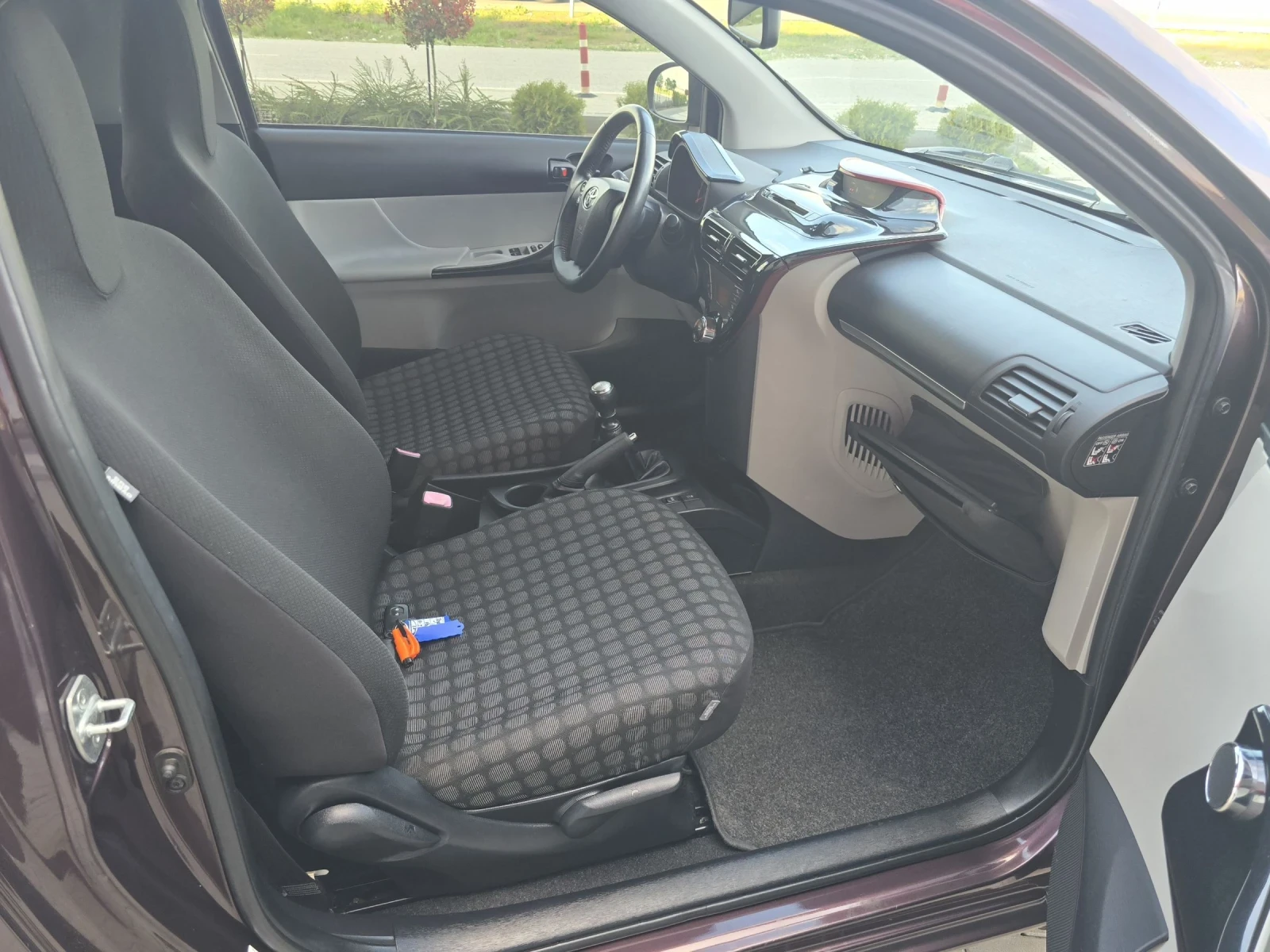 Toyota IQ 1.0i/KEYLES-GO/KLIMATIK/FACE | Mobile.bg � ����������� 15