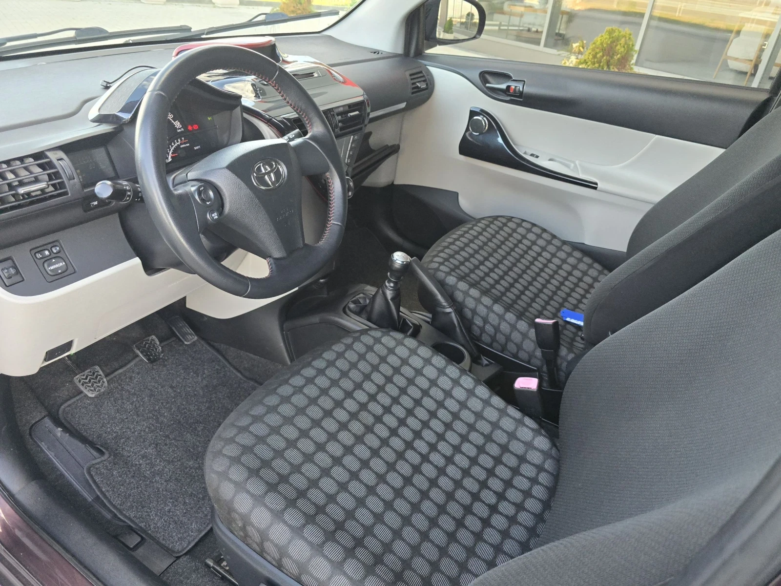 Toyota IQ 1.0i/KEYLES-GO/KLIMATIK/FACE | Mobile.bg � ����������� 8