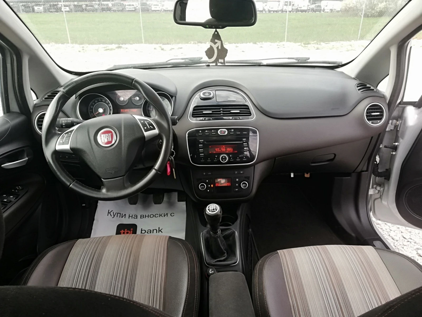 Fiat Punto EVO 1.3 MJ KLI 95 ks, снимка 15 - Автомобили и джипове - 54120775