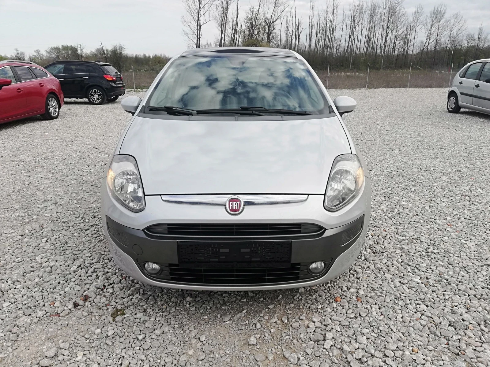 Fiat Punto EVO 1.3 MJ KLI 95 ks, снимка 2 - Автомобили и джипове - 54120775