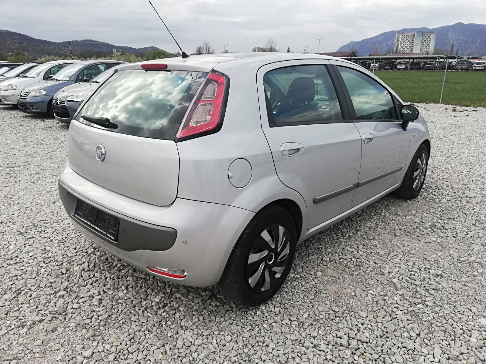 Fiat Punto EVO 1.3 MJ KLI 95 ks, снимка 6 - Автомобили и джипове - 54120775