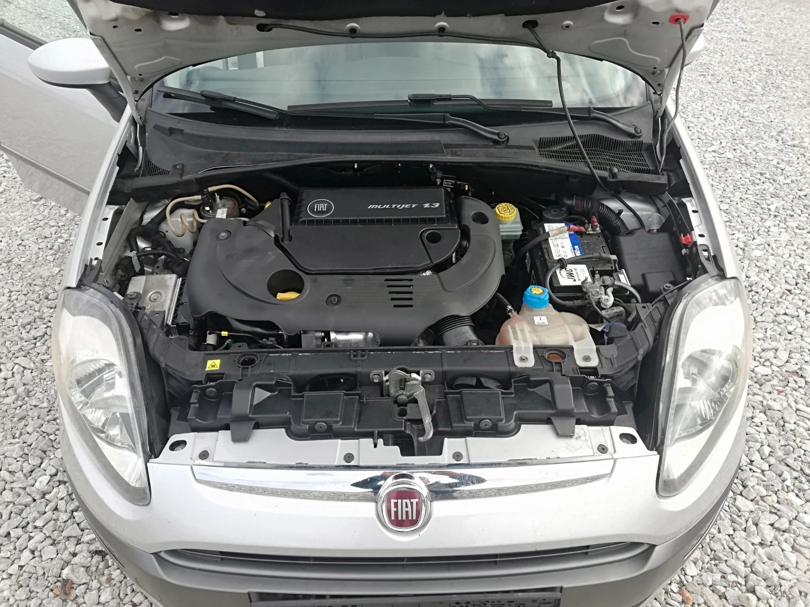 Fiat Punto EVO 1.3 MJ KLI 95 ks, снимка 16 - Автомобили и джипове - 54120775