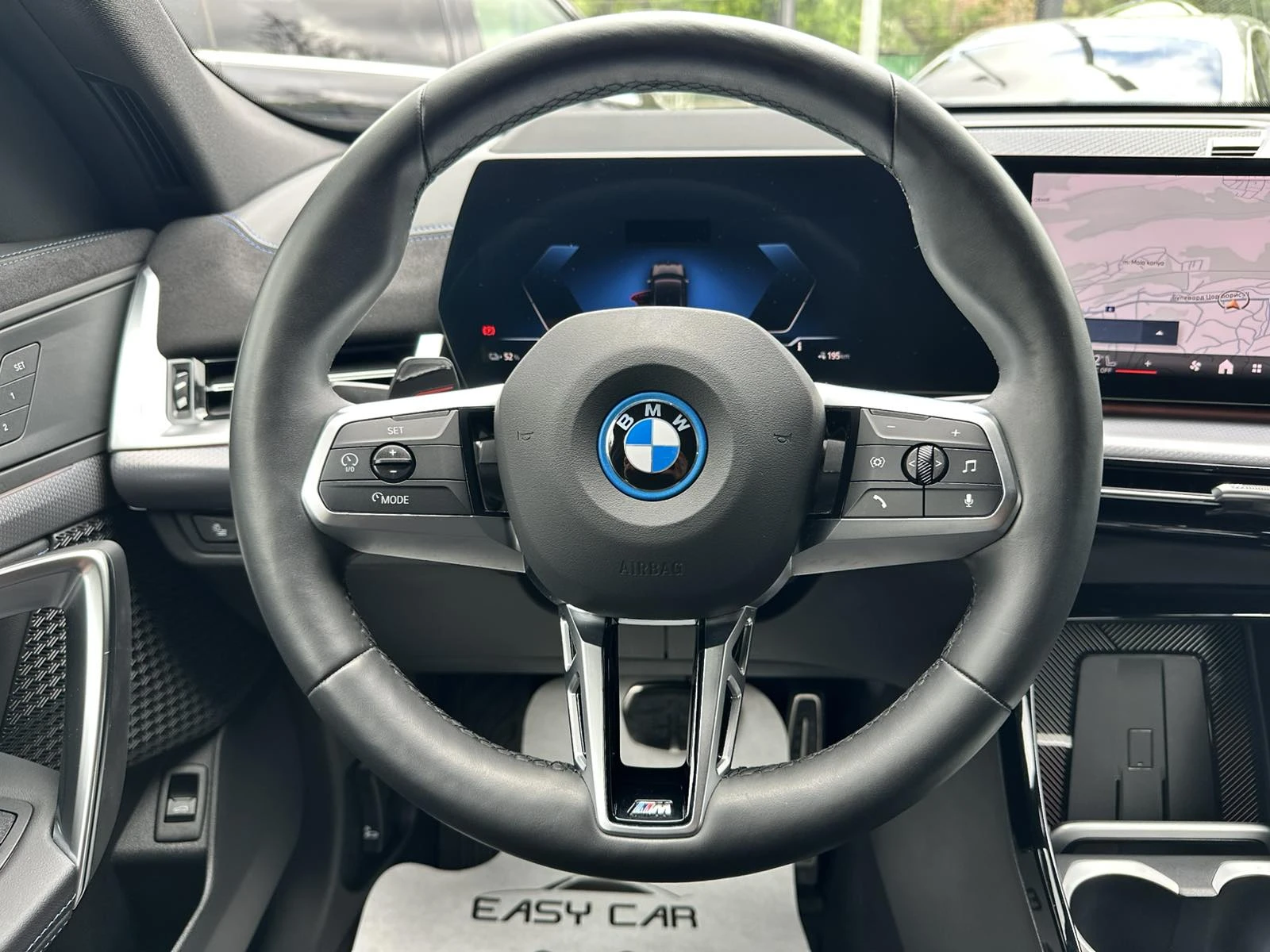 BMW iX2 eDrive20, снимка 8 - Автомобили и джипове - 54502675