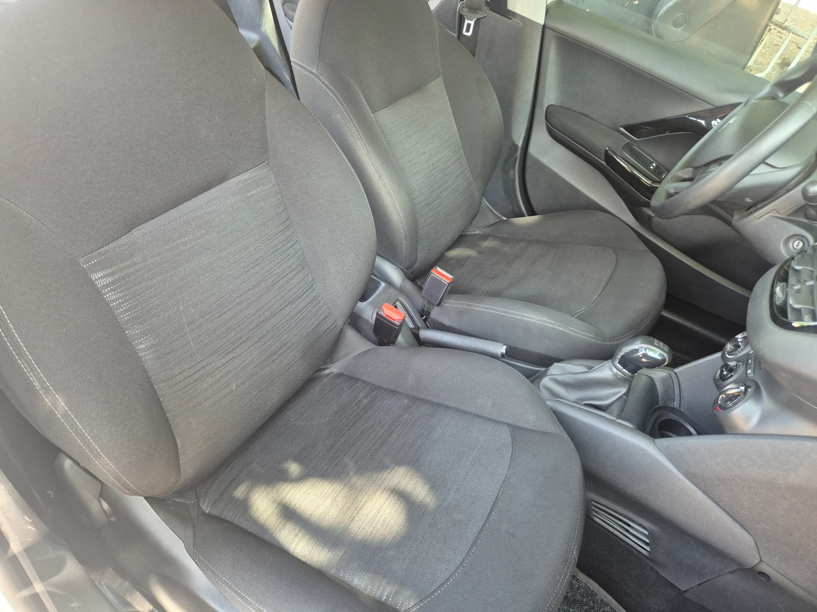 Peugeot 208 1, 6HDI, EURO 6B, снимка 8 - Автомобили и джипове - 54509791
