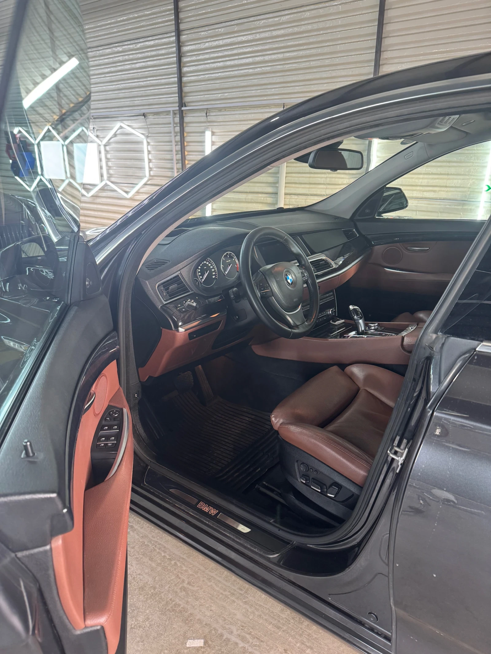 BMW 5 Gran Turismo, снимка 9 - Автомобили и джипове - 54622269