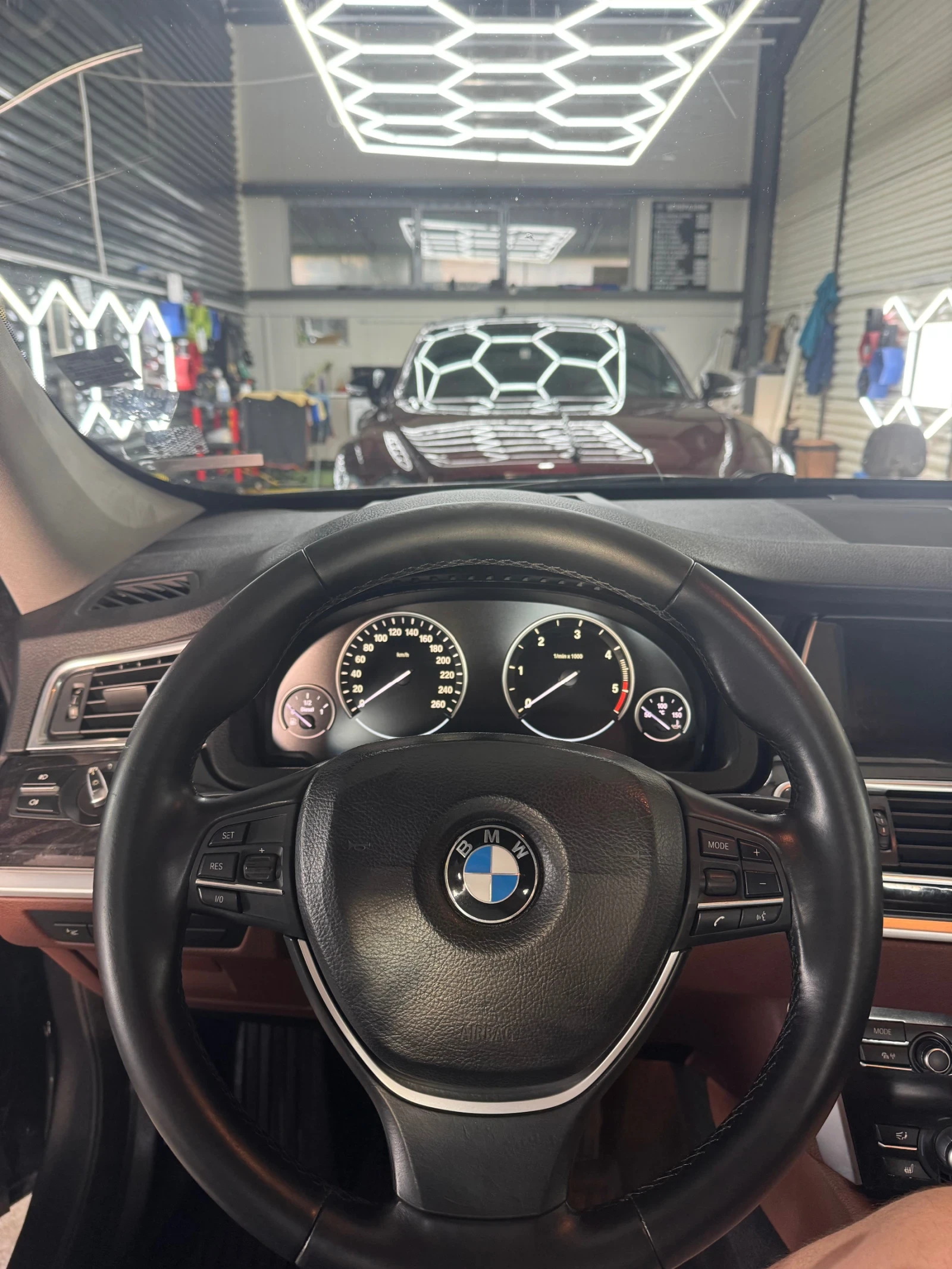 BMW 5 Gran Turismo, снимка 11 - Автомобили и джипове - 54622269