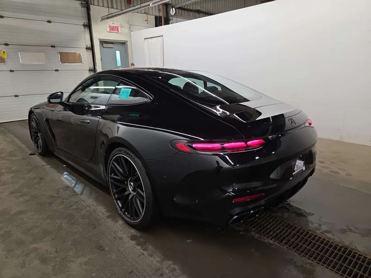 Mercedes-Benz AMG GT * 55 * CARFAX * АВТОКРЕДИТ БЕЗ ПЪРВОНАЧАЛНА ВНОСКА, снимка 4 - Автомобили и джипове - 54678678