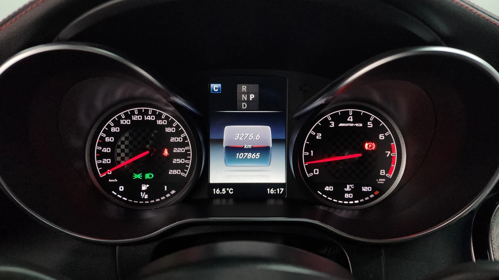 Mercedes-Benz C 43 AMG HEAD-UP* BURMASTER* KEYLESS GO* DYNAMICA* ВЪЗДУХ* , снимка 8 - Автомобили и джипове - 54701776