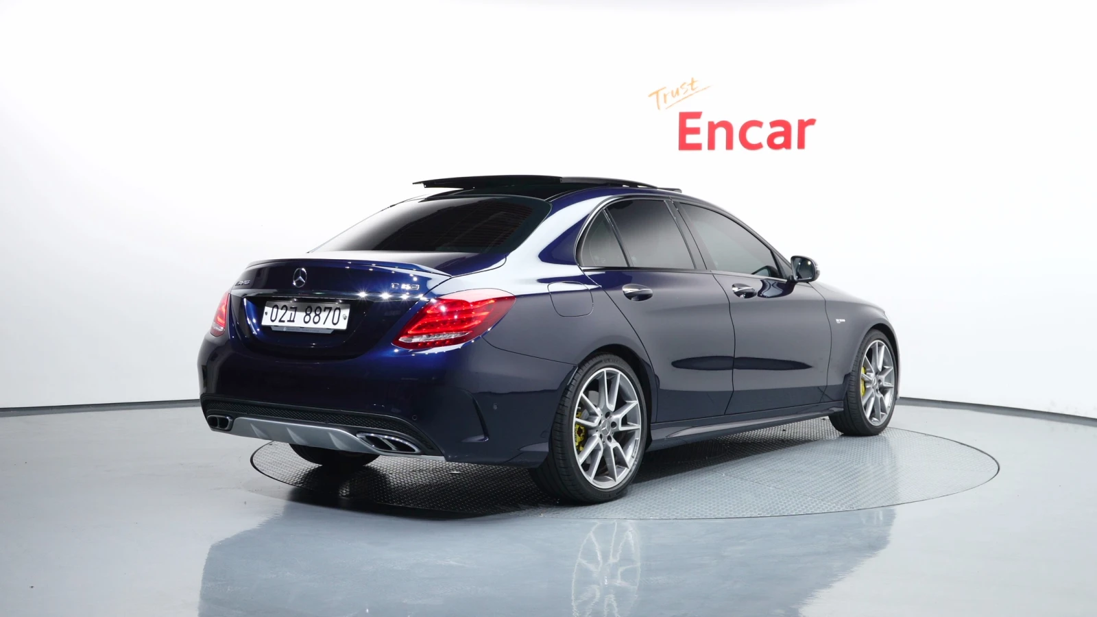 Mercedes-Benz C 43 AMG HEAD-UP* BURMASTER* KEYLESS GO* DYNAMICA* ВЪЗДУХ* , снимка 3 - Автомобили и джипове - 54701776