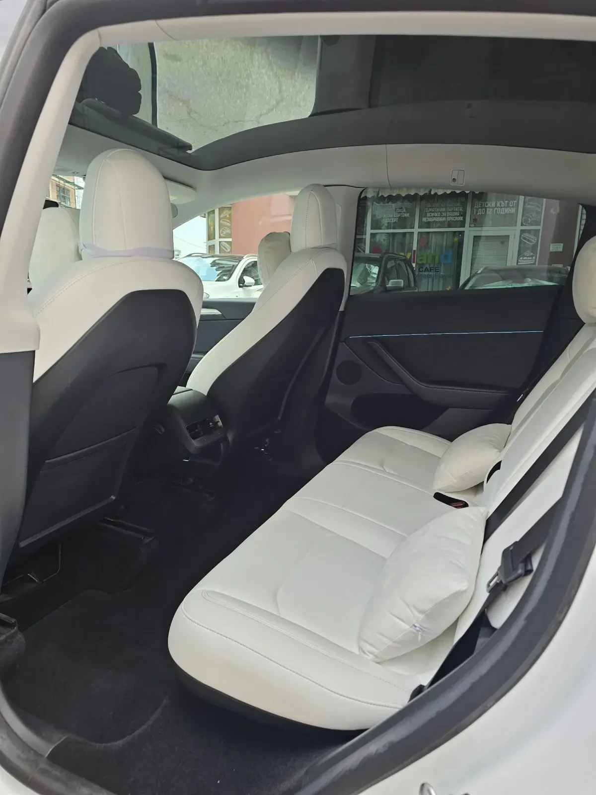 Tesla Model Y Long Range Dual Motor, снимка 7 - Автомобили и джипове - 55327897