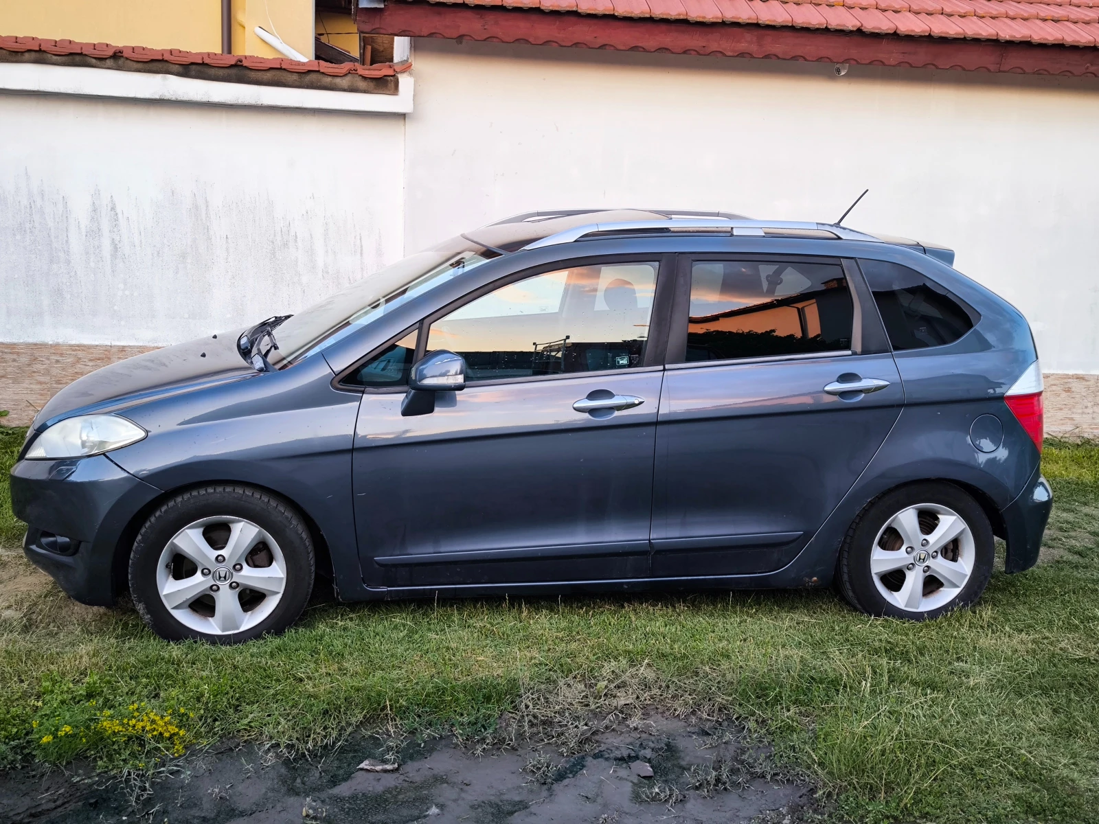 Honda Fr-v 2.0 ГАЗ, снимка 2 - Автомобили и джипове - 55450567