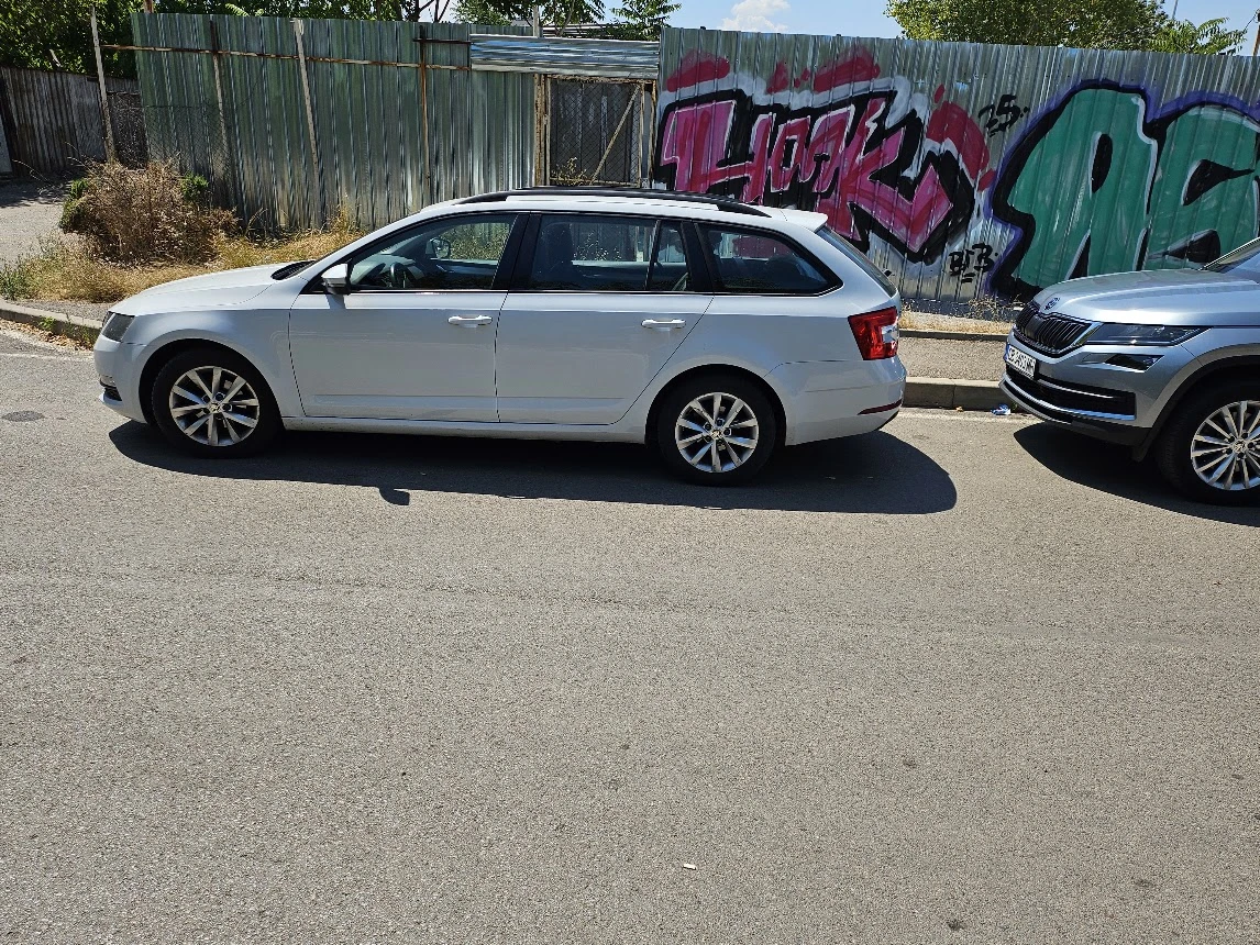 Skoda Octavia III Generation Facelift, снимка 2 - Автомобили и джипове - 55618830