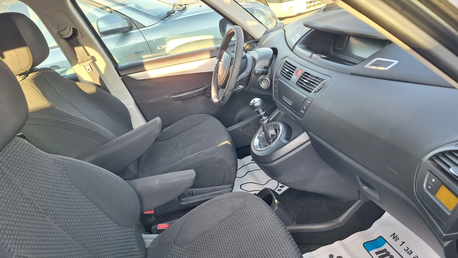 Citroen C4 Picasso Grand 7 места Facelift Euro5 , снимка 8 - Автомобили и джипове - 55717457