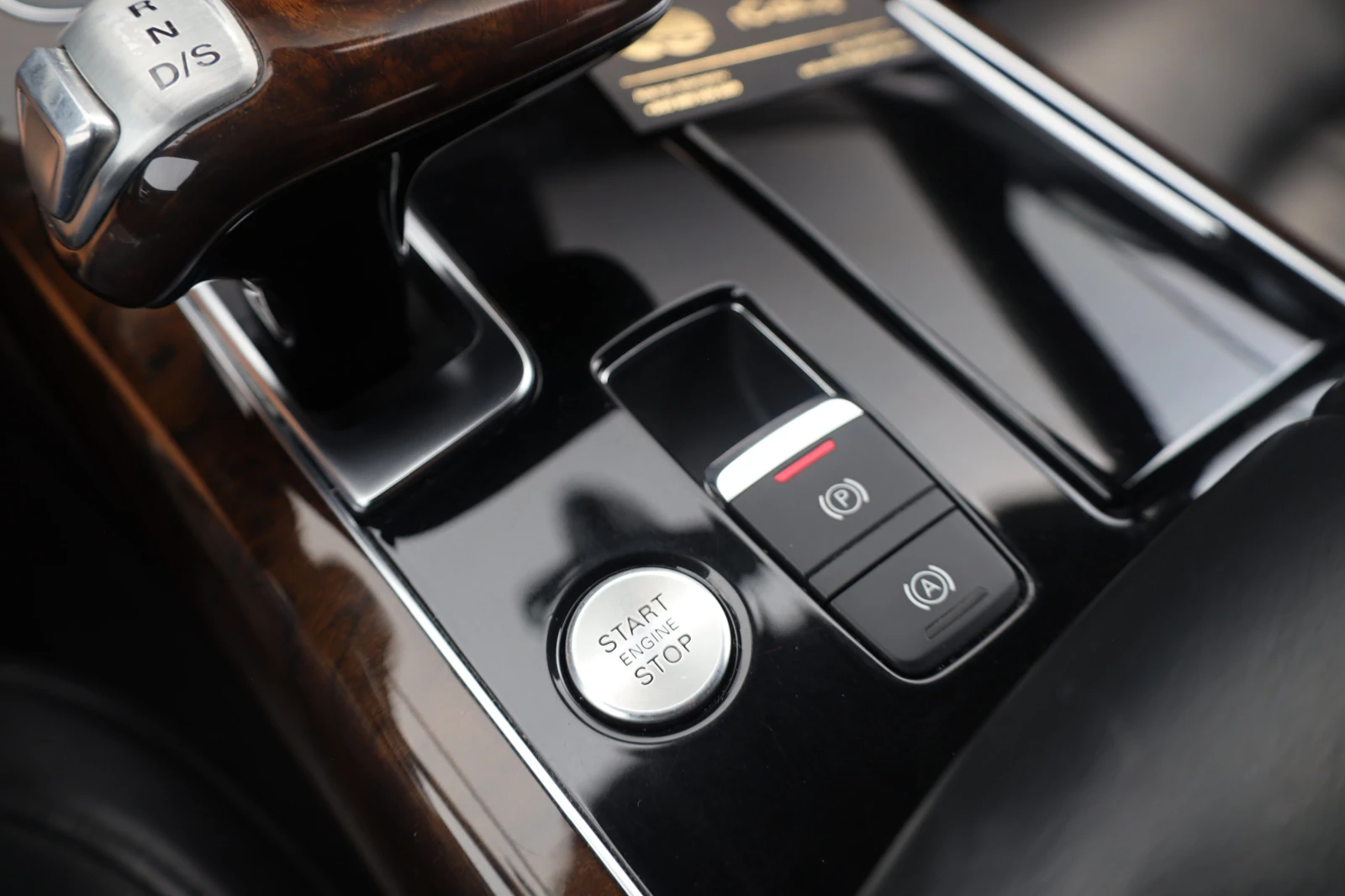 Audi A8 3.0 TDI Quattro MATRIX MASSAGE Вакуум TVTuner BOSE, снимка 15 - Автомобили и джипове - 55790925