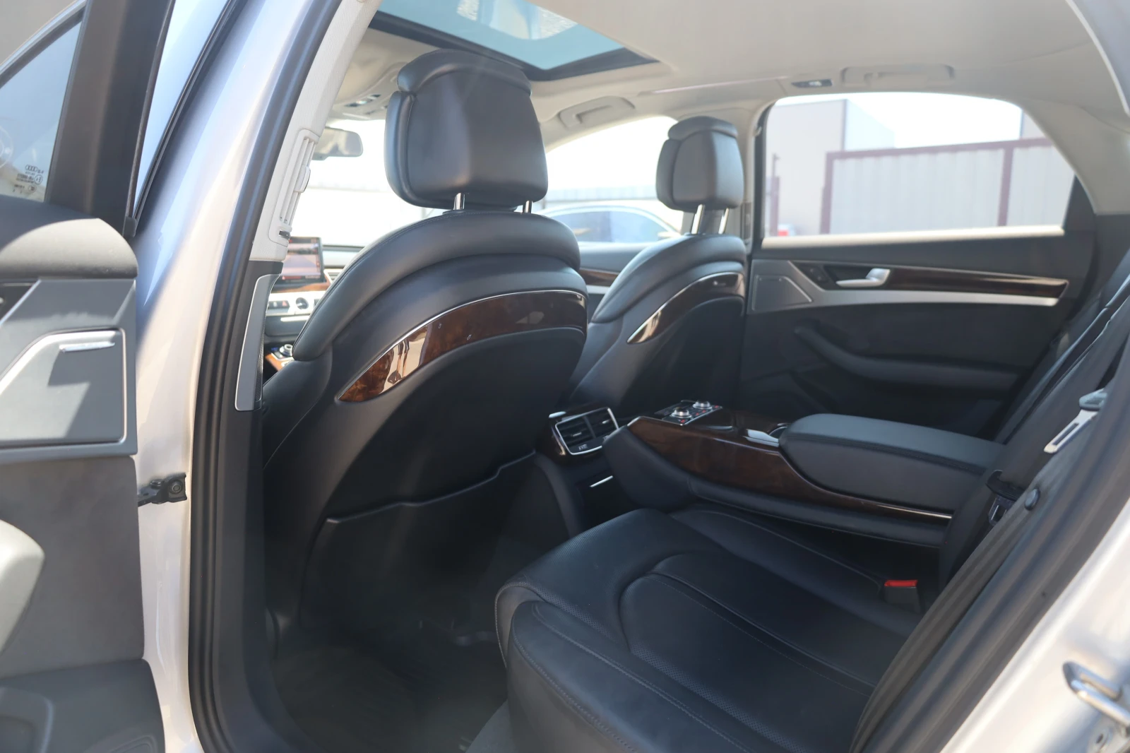 Audi A8 3.0 TDI Quattro MATRIX MASSAGE Вакуум TVTuner BOSE, снимка 10 - Автомобили и джипове - 55790925