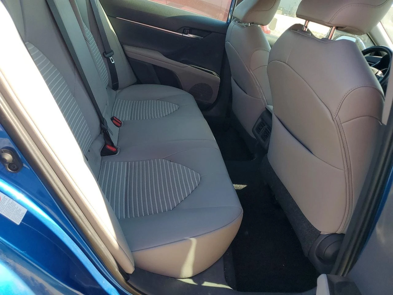 Toyota Camry 2.5l Se, снимка 10 - Автомобили и джипове - 56202573