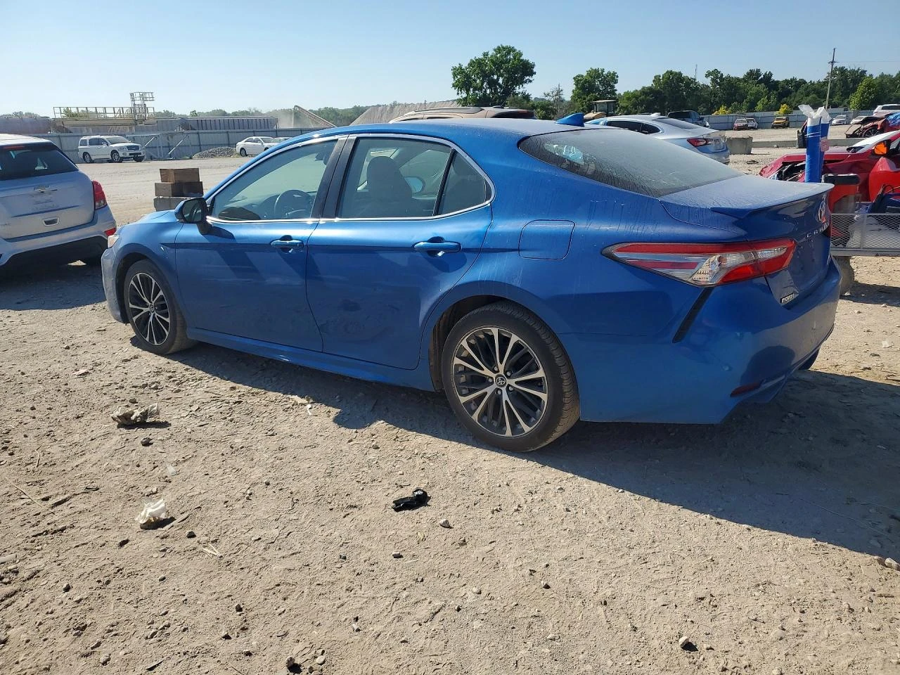 Toyota Camry 2.5l Se, снимка 2 - Автомобили и джипове - 56202573
