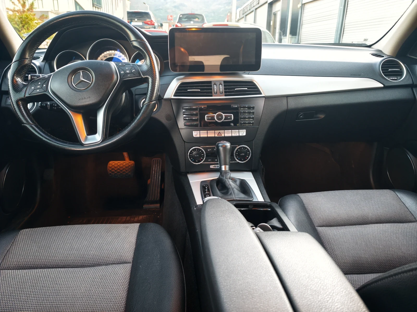 Mercedes-Benz C 250 4matic , снимка 5 - Автомобили и джипове - 56319238