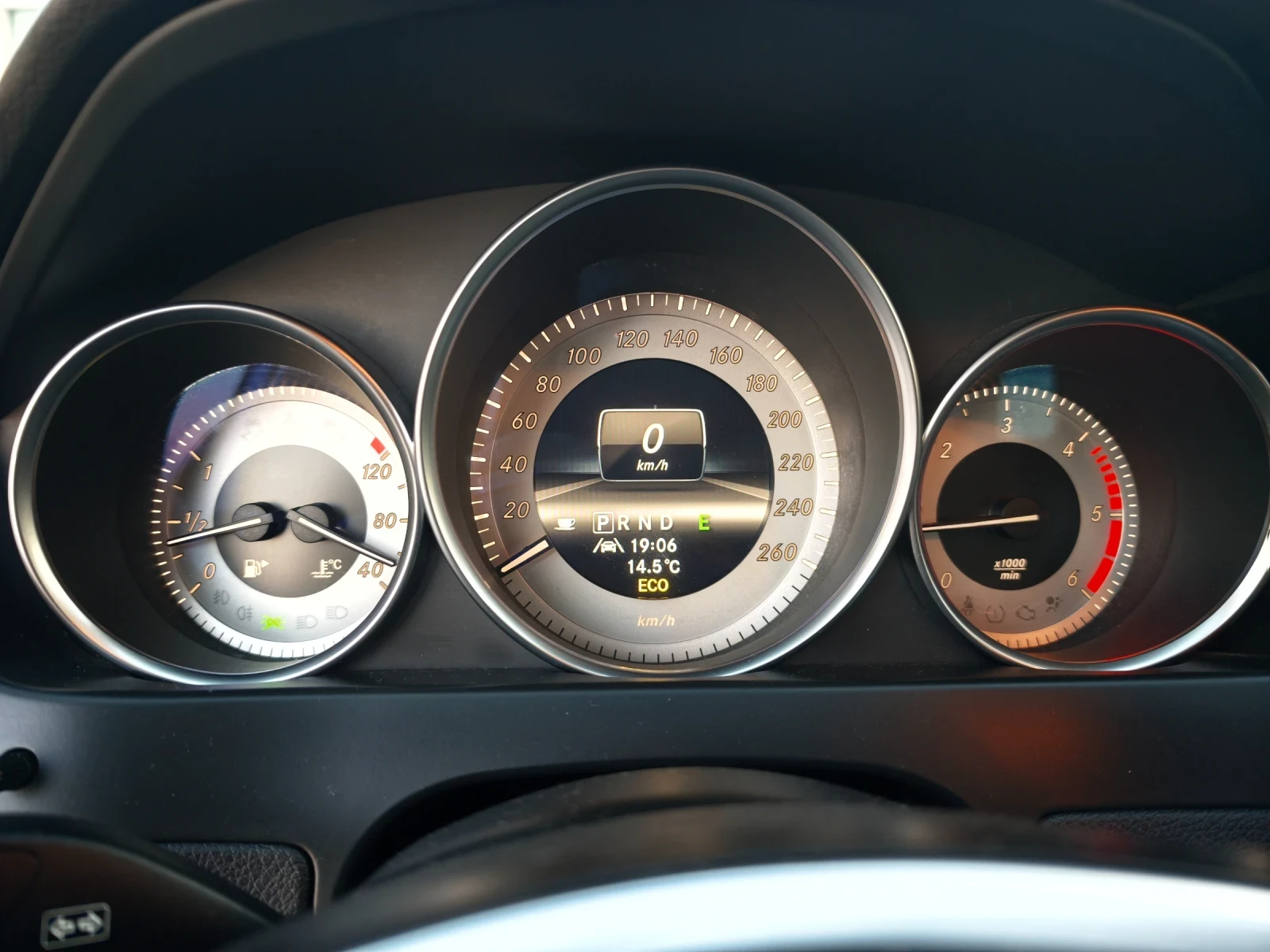 Mercedes-Benz C 250 4matic , снимка 9 - Автомобили и джипове - 56319238