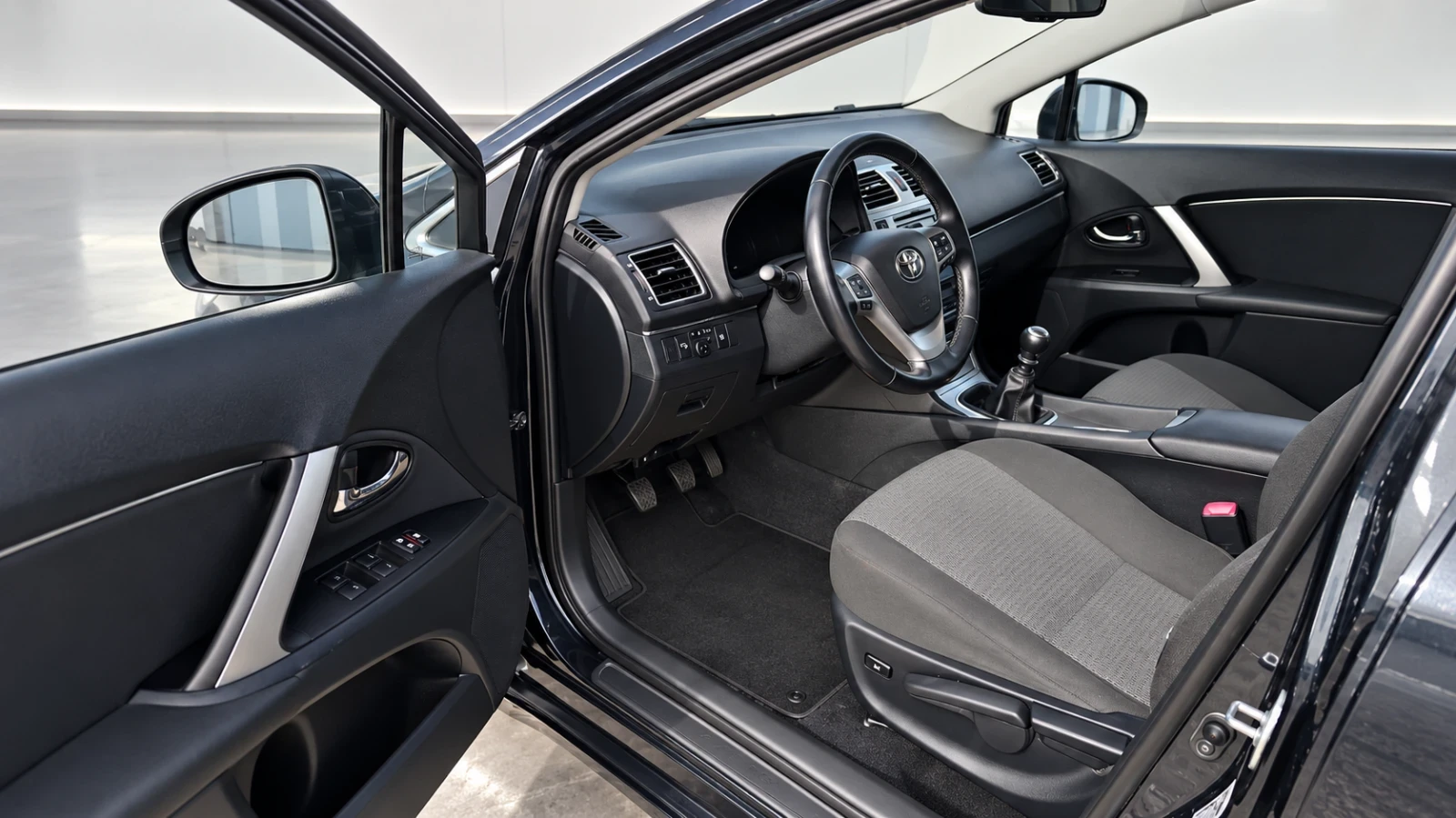 Toyota Avensis 2.2D4D* FACE* FULL* ���������  | Mobile.bg � ����������� 6