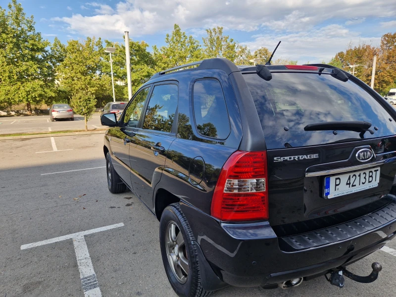 Kia Sportage, снимка 8 - Автомобили и джипове - 47361719