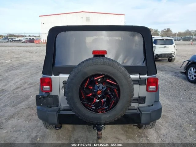 Jeep Wrangler, снимка 15 - Автомобили и джипове - 49061536