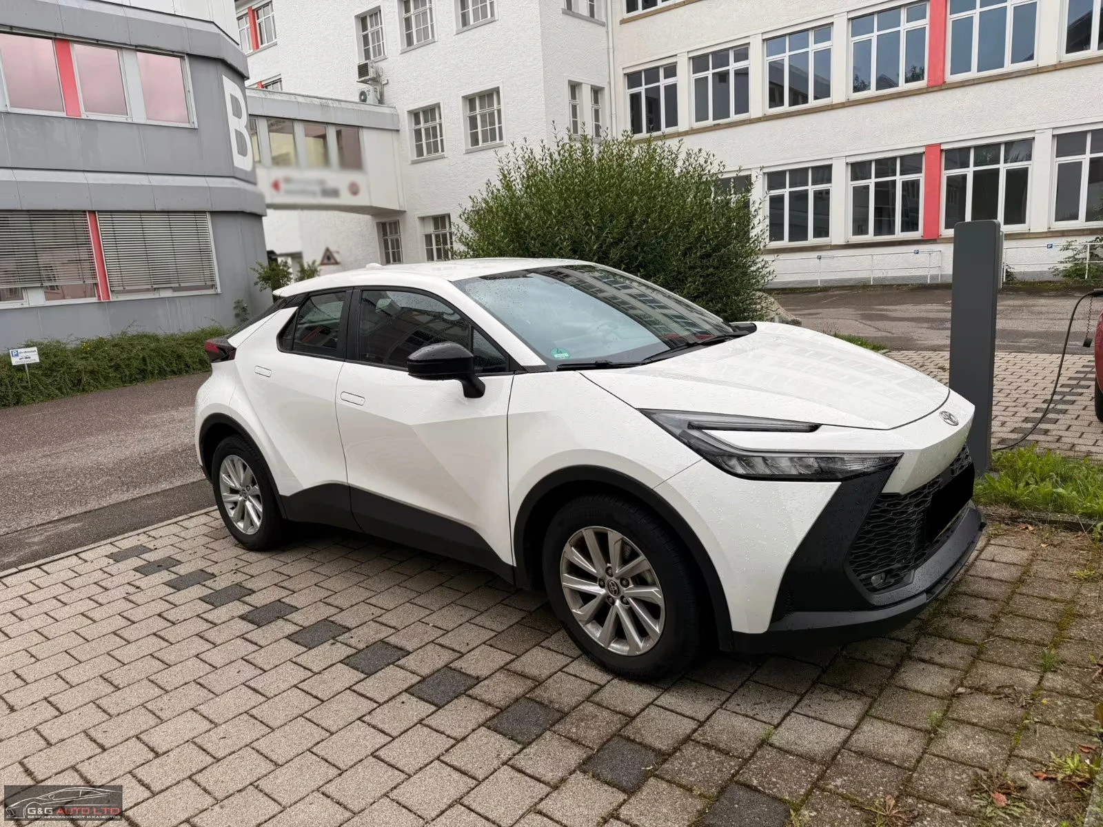 Toyota C-HR 1.8HEV/140HP/FLOW/CARPLAY/DIGITAL/LED/L.ASS/895f - изображение 2