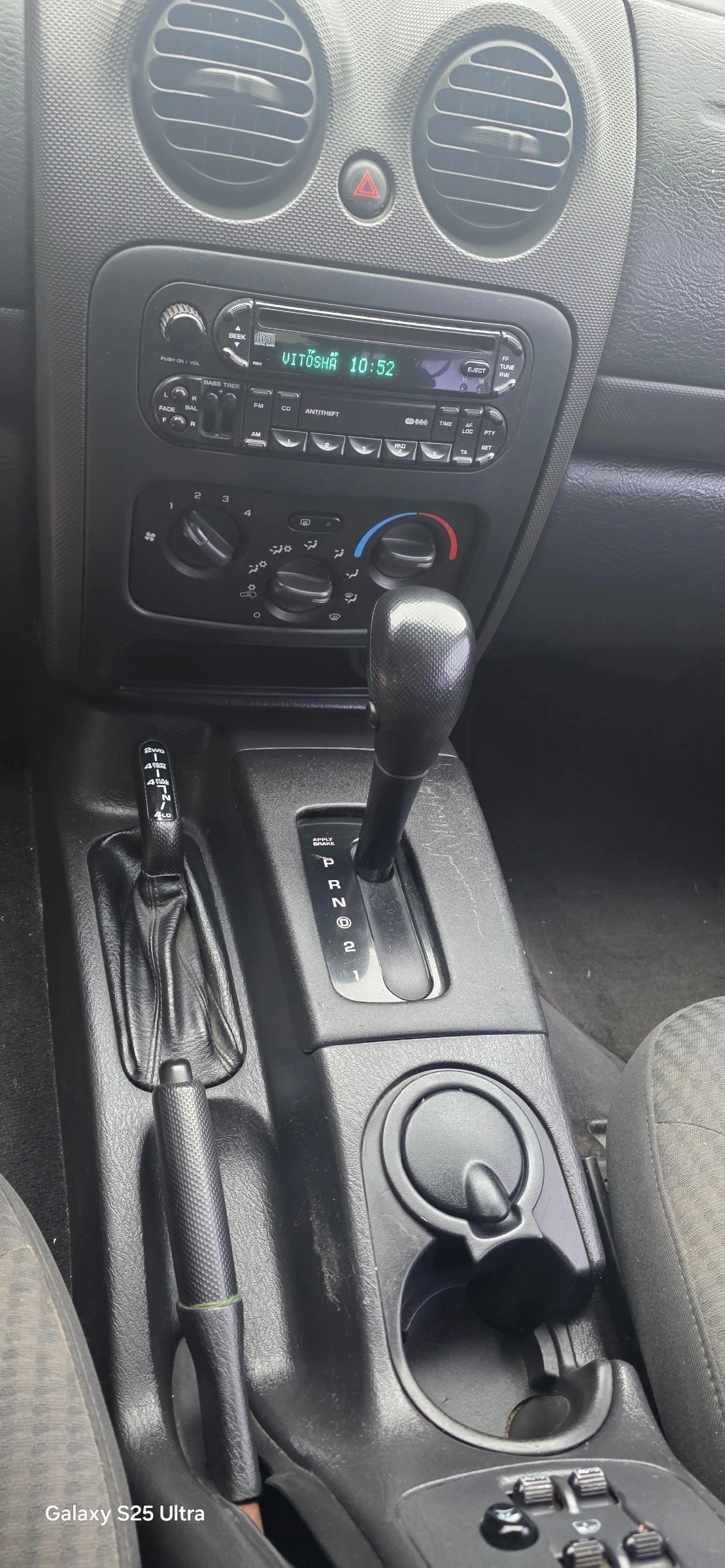 Jeep Cherokee 2.8CRDI 4x4 - изображение 5