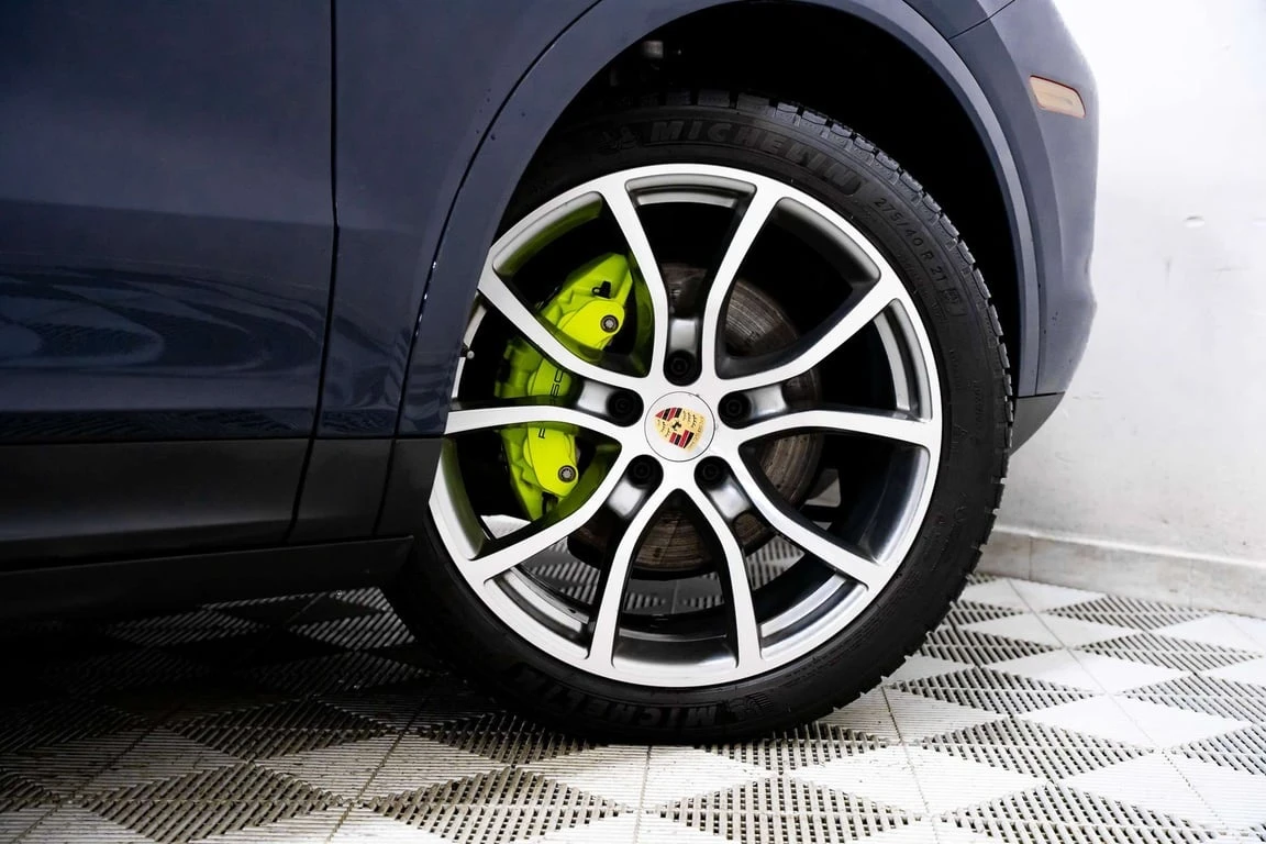 Porsche Cayenne S E Hybrid  CARFAX - изображение 5