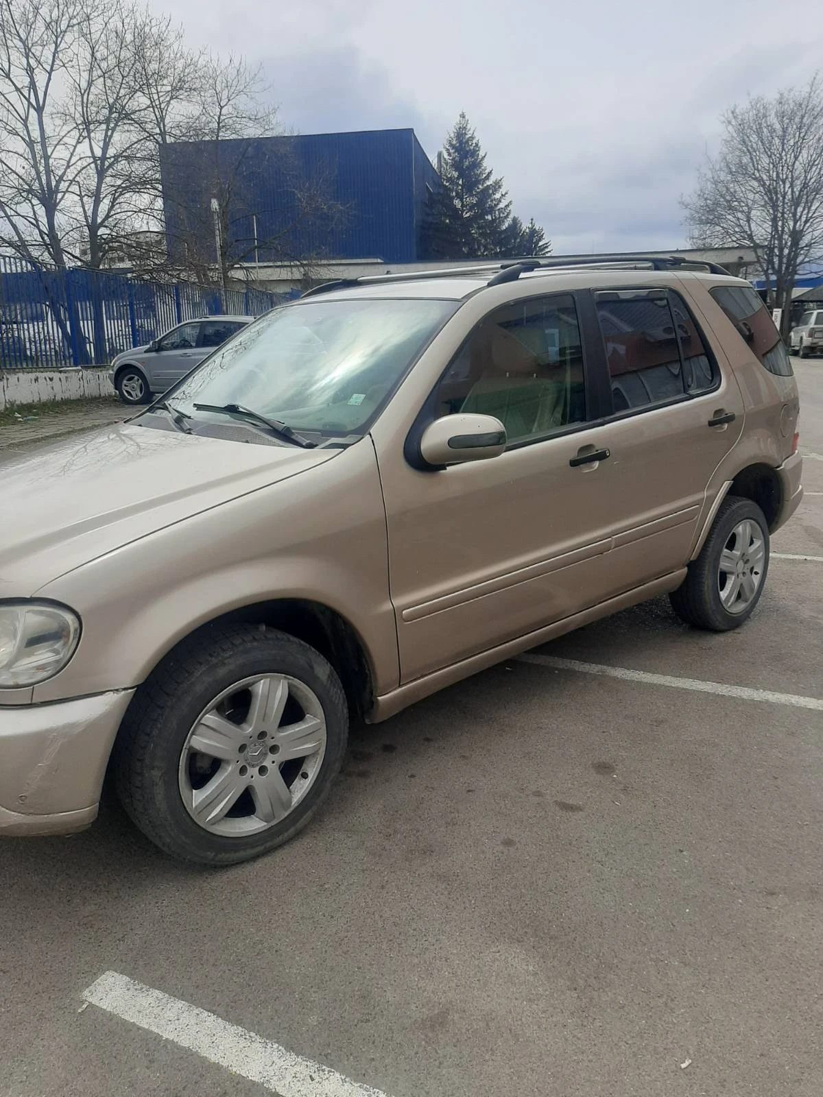 Mercedes-Benz ML 270, снимка 3 - Автомобили и джипове - 54009761