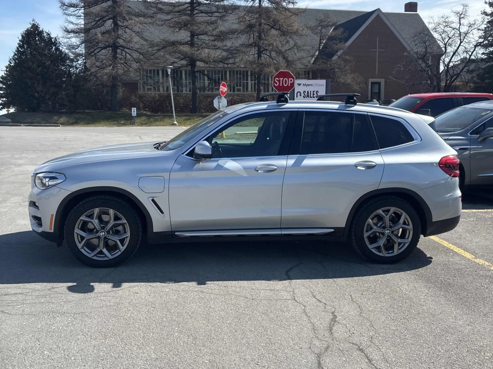 BMW X3 xDrive30e * * CARFAX * * АВТО КРЕДИТ * * , снимка 3 - Автомобили и джипове - 54152212