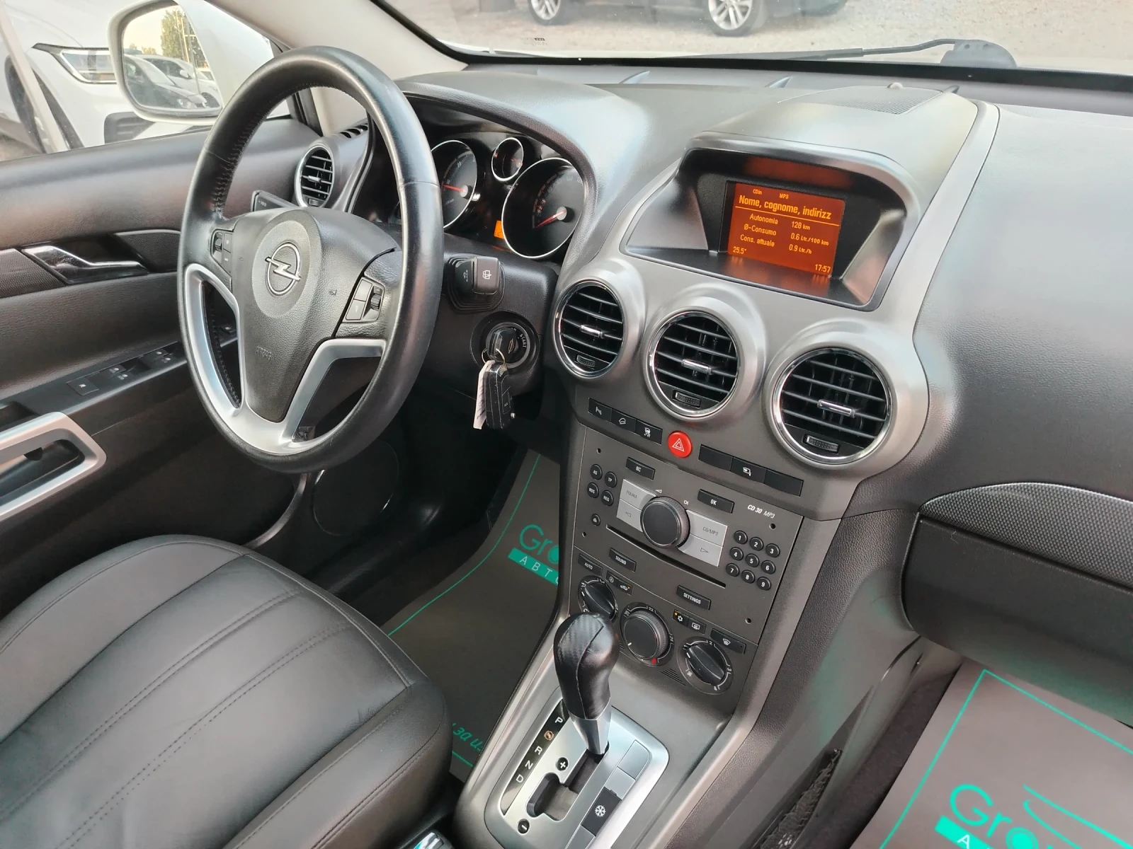 Opel Antara 2.0d-150к.с/4x4/КОЖА/ПОДГРЕВ/АВТОМАТИК!!! , снимка 12 - Автомобили и джипове - 54948460