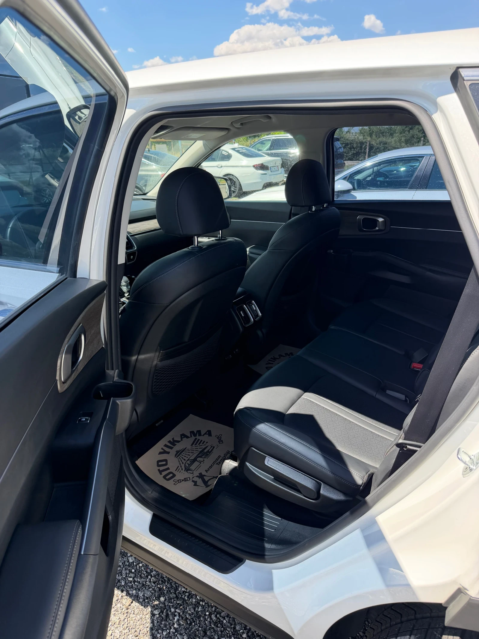 Kia Sorento НАЛИЧНА* TOP, снимка 11 - Автомобили и джипове - 54979229