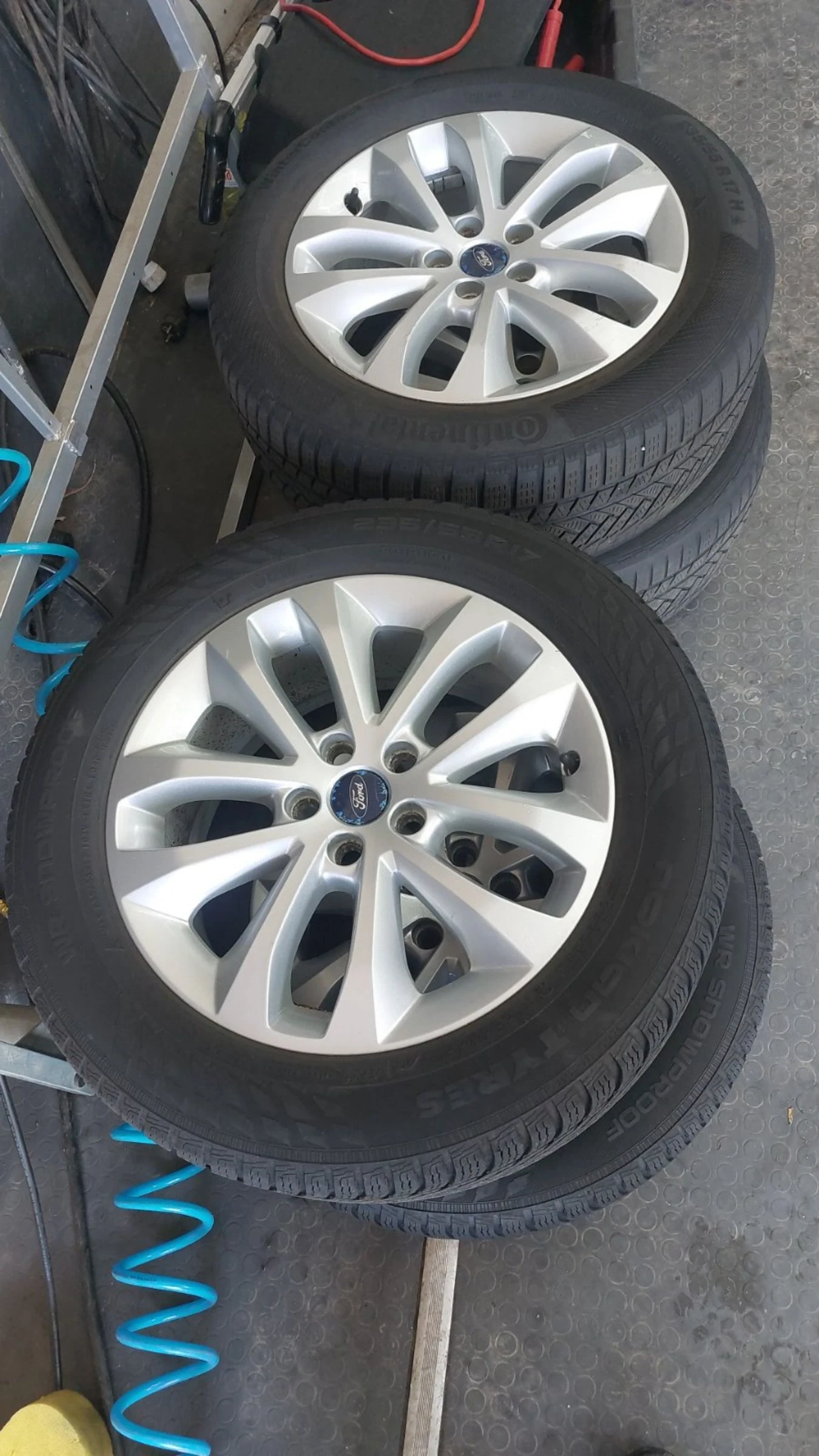 Ford Kuga ОТЛИЧНА , снимка 9 - Автомобили и джипове - 55015790