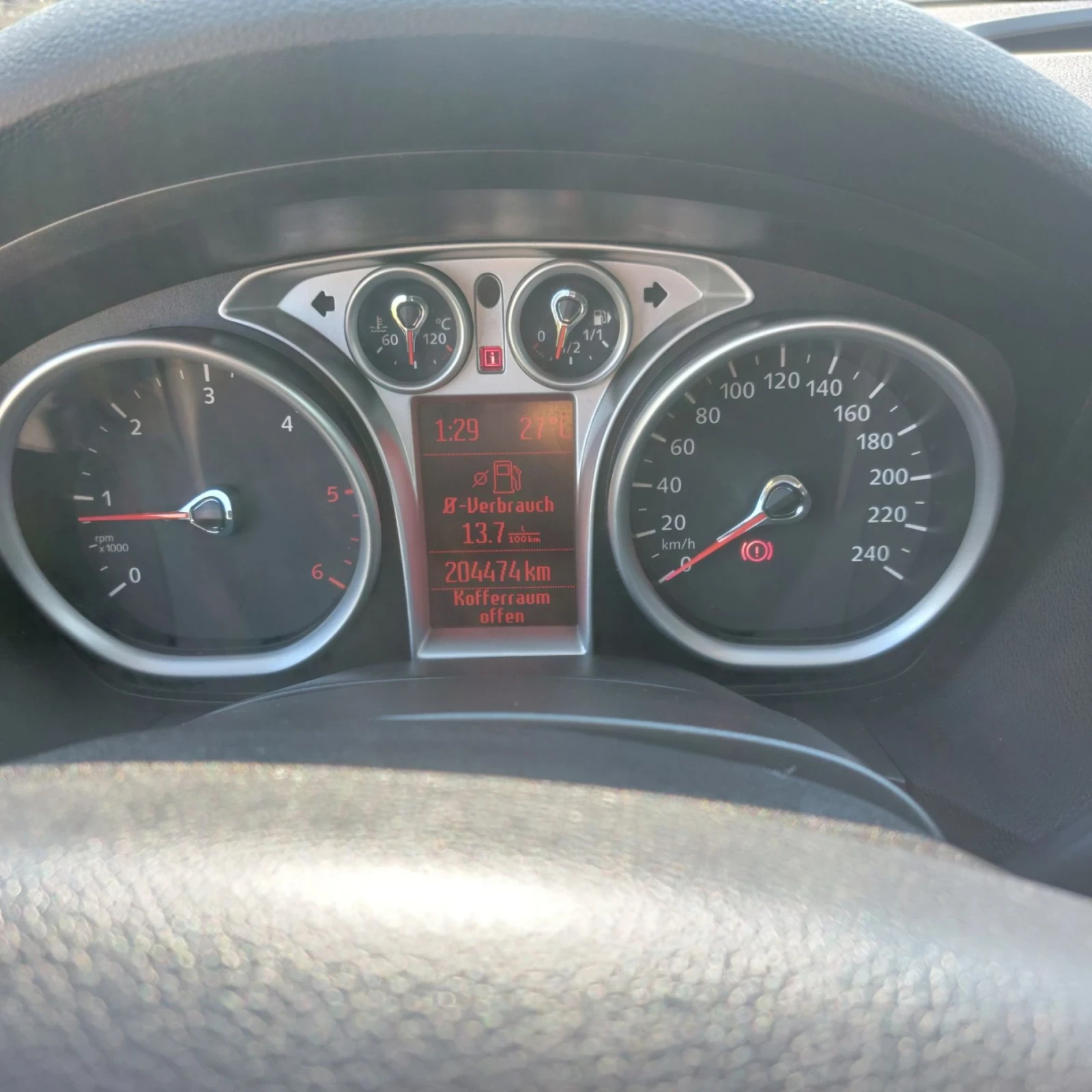Ford Kuga ОТЛИЧНА , снимка 5 - Автомобили и джипове - 55015790