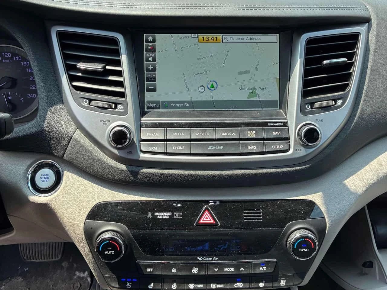 Hyundai Tucson * Ultimate * CARFAX * ОПЦИЯ ЗА АВТОКРЕДИТ * , снимка 9 - Автомобили и джипове - 55550859