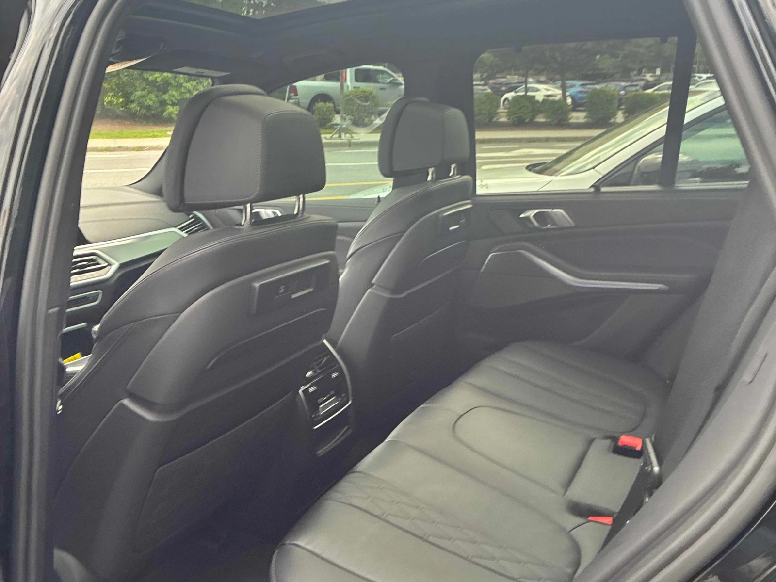 BMW X5 * xDrive40i * ДИСТРОНИК * ОБДУХВАНЕ * H/K * 360 * , снимка 10 - Автомобили и джипове - 55839874