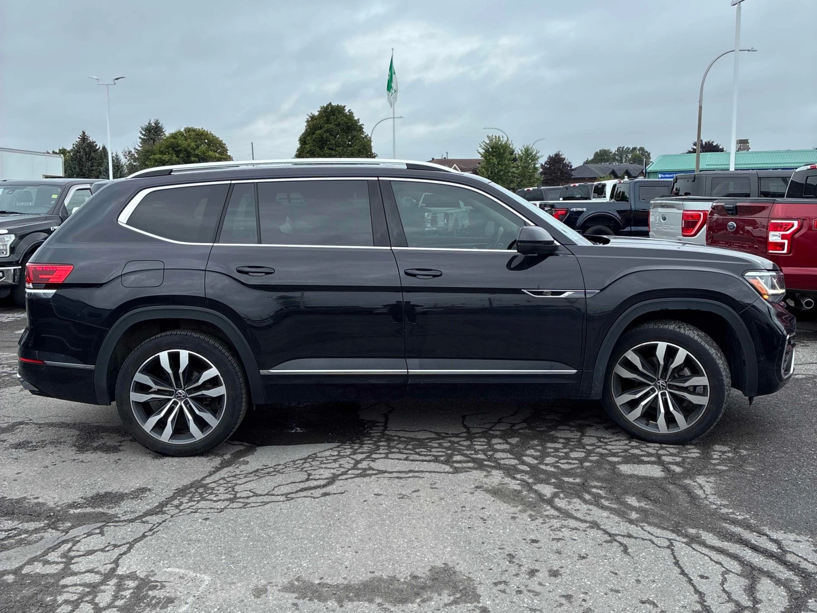 VW Atlas * Execline * CARFAX * ���� �� �� | Mobile.bg � ����������� 3