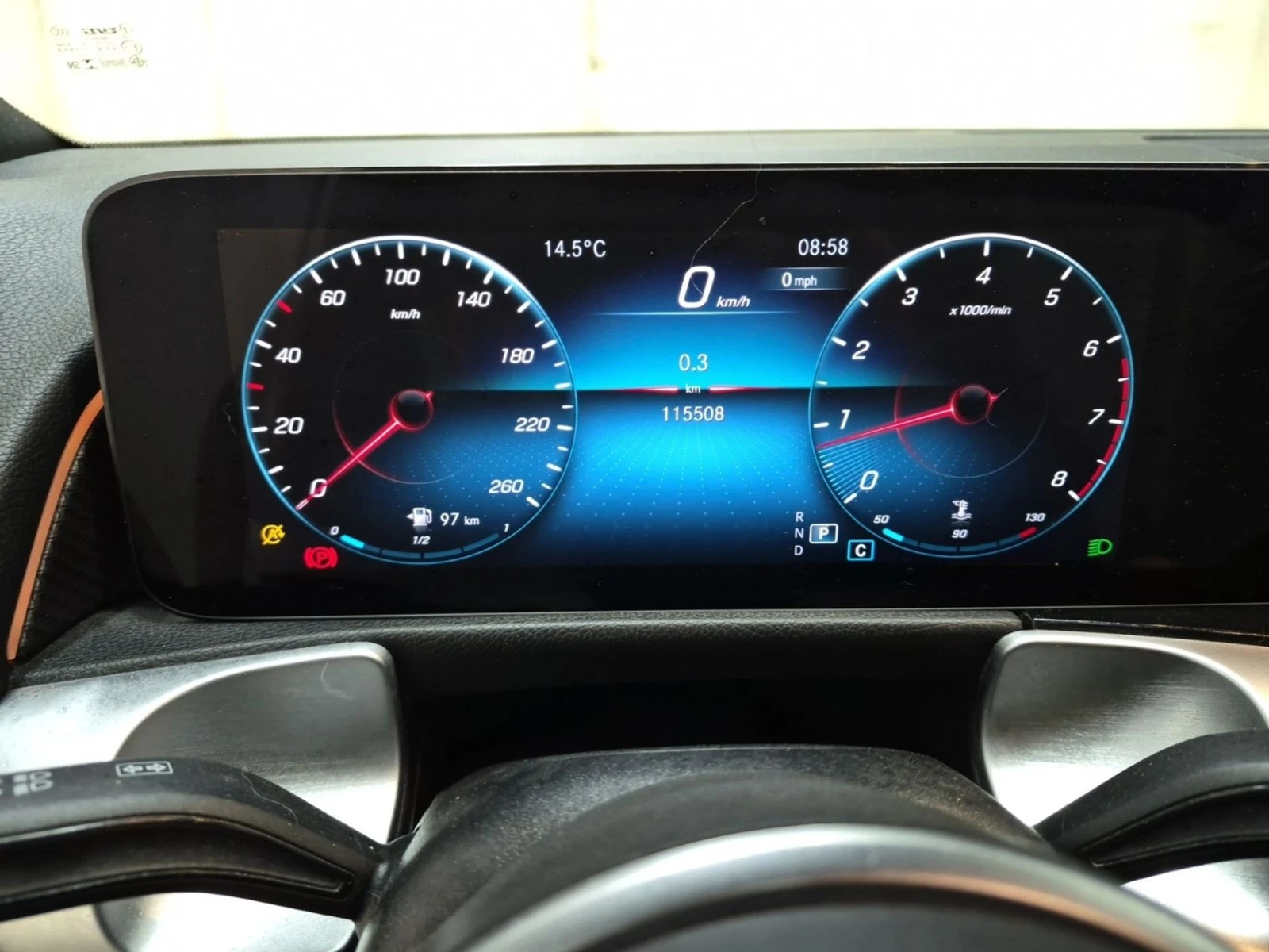 Mercedes-Benz GLB AMG Line* MULTIBEAM LED* Driving Assistance, снимка 12 - Автомобили и джипове - 56298906