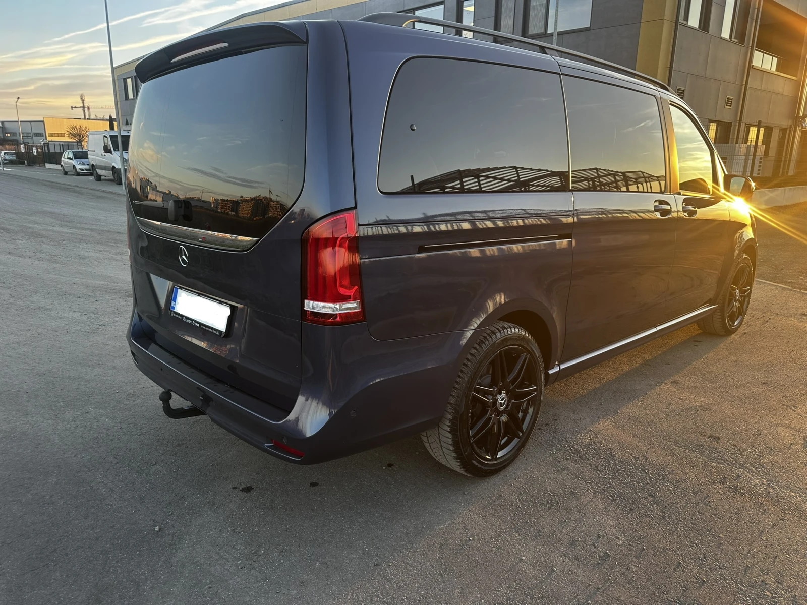 Mercedes-Benz V 300 Mercedes-Benz V 300 Avantgarde edition AMG - изображение 3