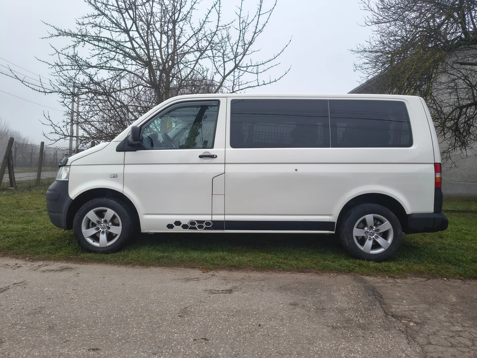 VW T5 1.9tdi 105hp, снимка 3 - Бусове и автобуси - 53838389