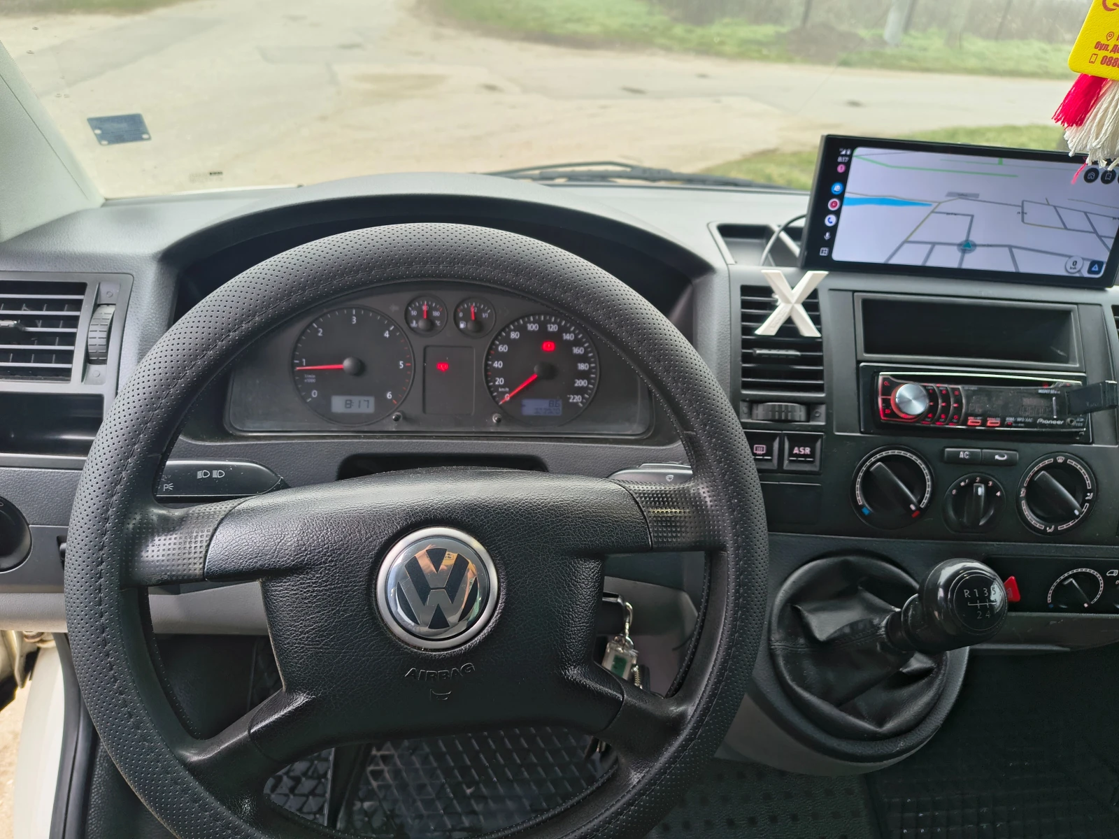 VW T5 1.9tdi 105hp, снимка 17 - Бусове и автобуси - 53838389