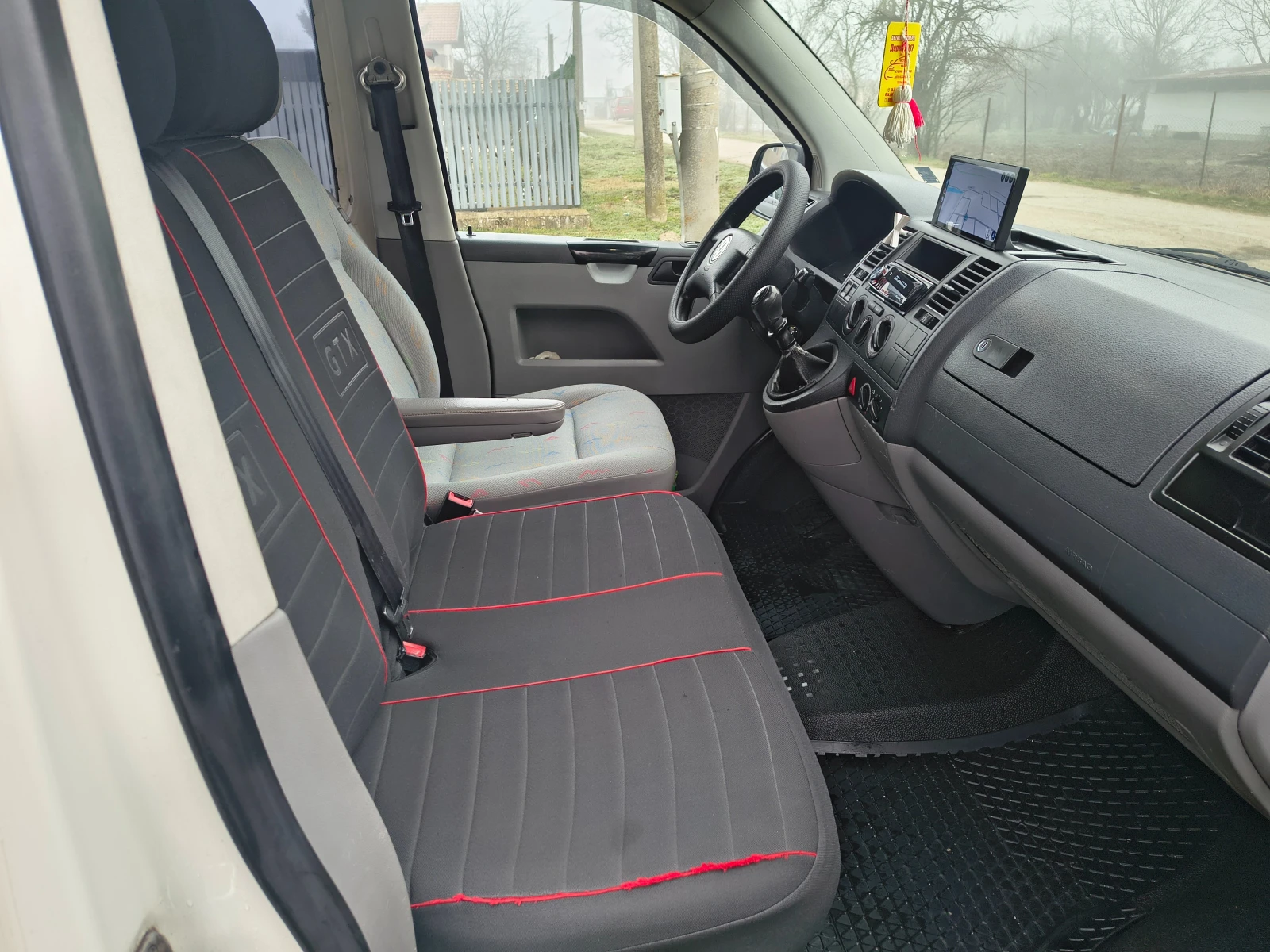 VW T5 1.9tdi 105hp, снимка 12 - Бусове и автобуси - 53838389