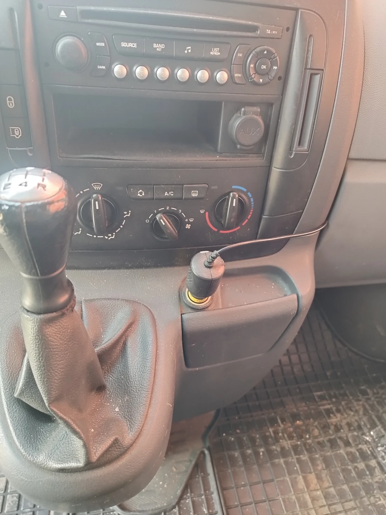 Citroen Jumpy, снимка 4 - Бусове и автобуси - 54345583