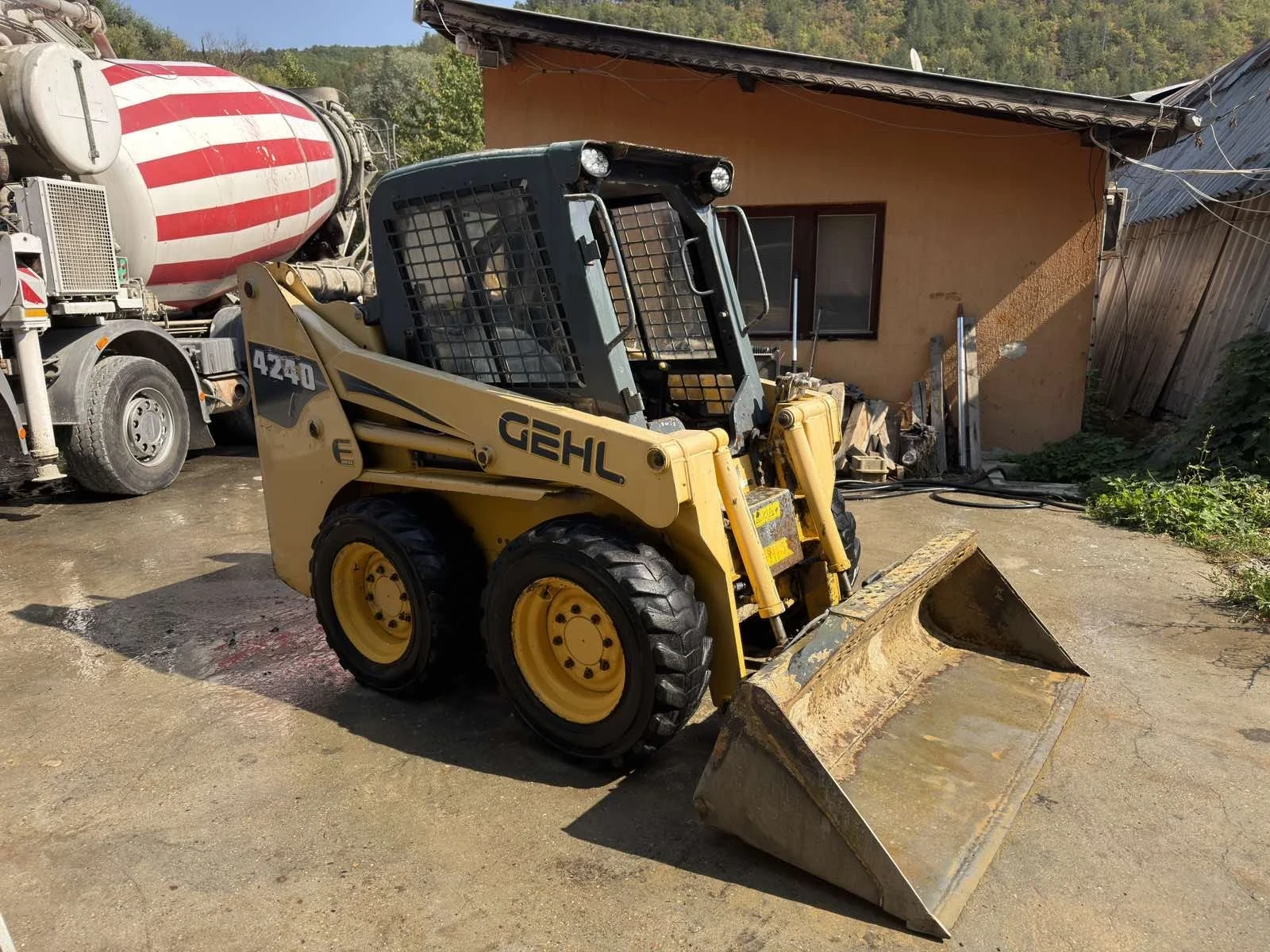 ���� ����� �������� GEHL 4240 E series | Mobile.bg � ����������� 2