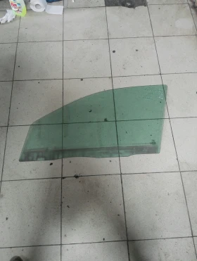 Стъкло предно ляво Форд Мондео комби